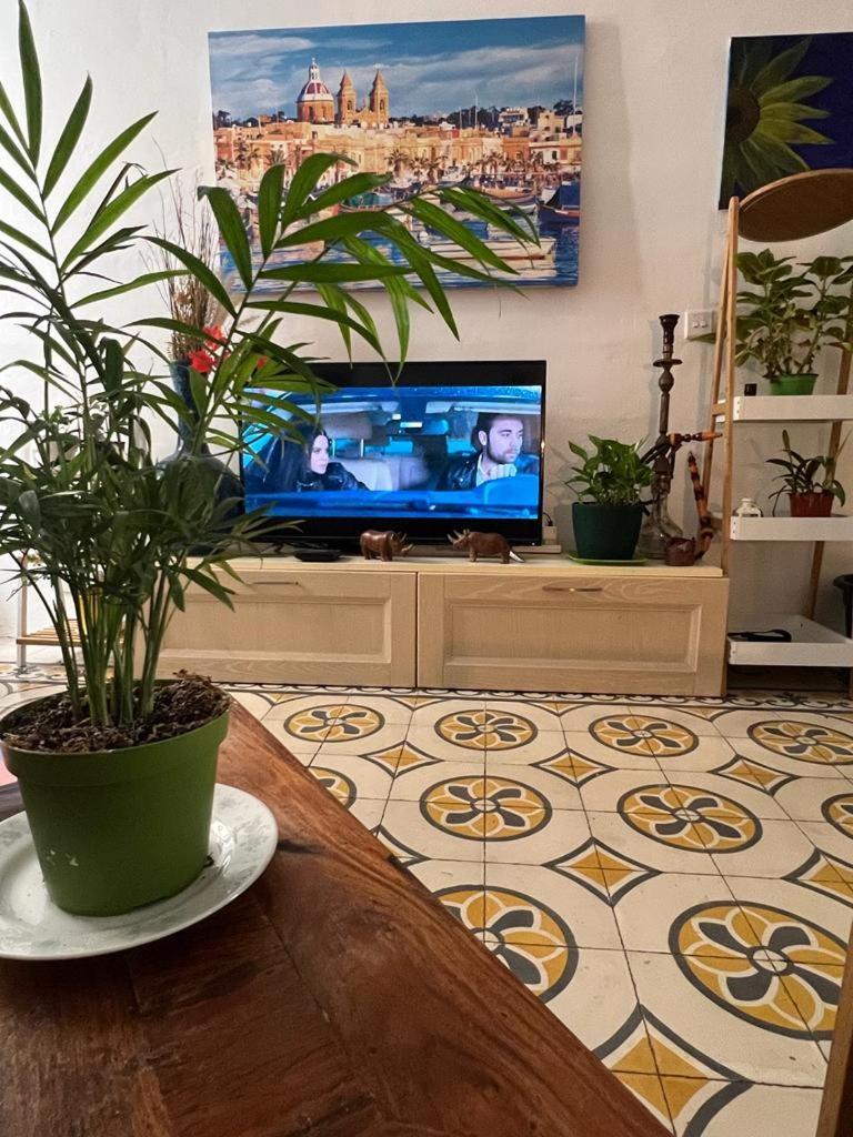 Quiet Ensuite Budget Twin Room Sliema Esterno foto